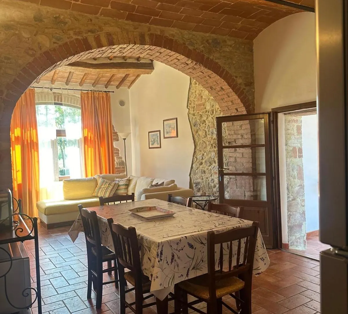 בית חווה Casole dʼElsa Agriturismo La Peschiera