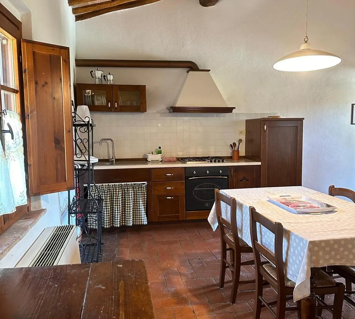 בית חווה Casole dʼElsa Agriturismo La Peschiera איטליה
