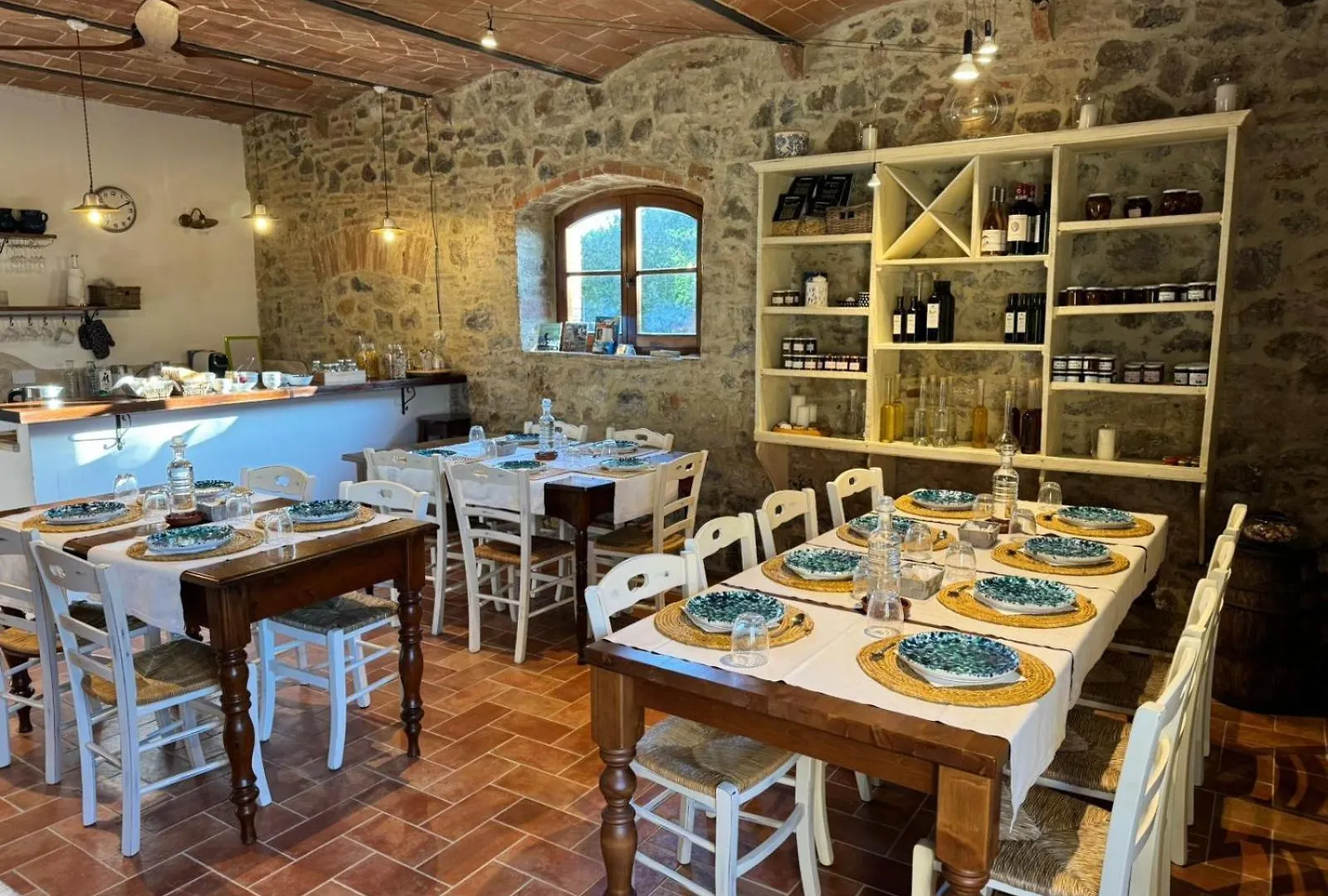 Casole dʼElsa Agriturismo La Peschiera בית חווה