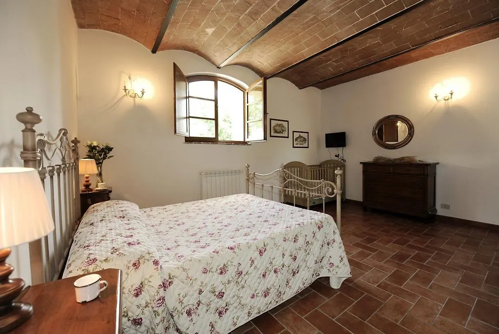 בית חווה Casole dʼElsa Agriturismo La Peschiera איטליה