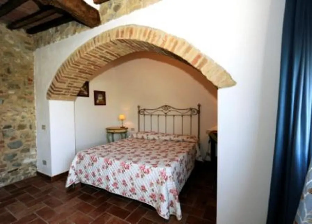Agriturismo La Peschiera Casole d'Elsa Farm stay