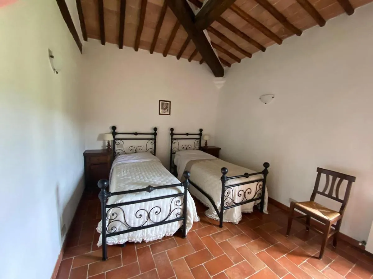 Farm stay Agriturismo La Peschiera Casole d'Elsa Italy